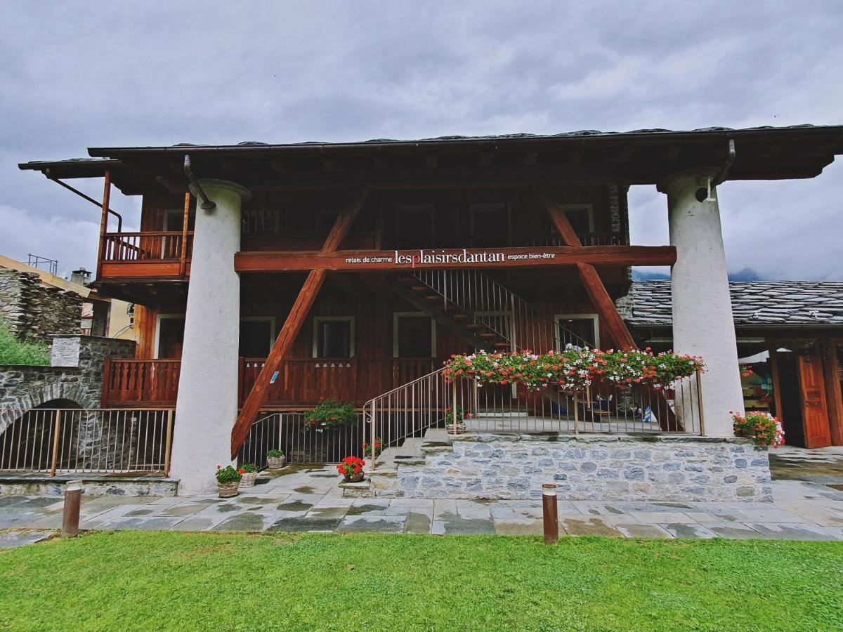 Les Plaisirs D'Antan Hotel Jovencan Exterior foto